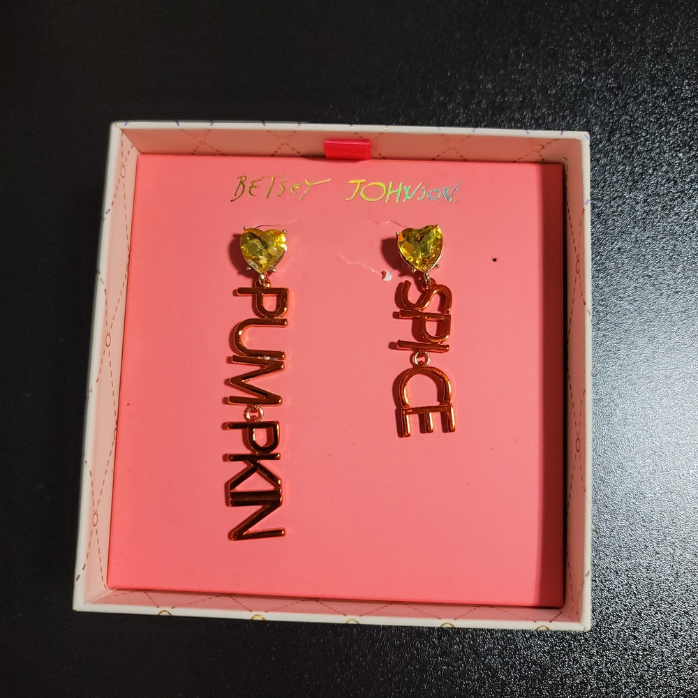Betsey Johnson Gold Heart Pumpkin Spice Earrings